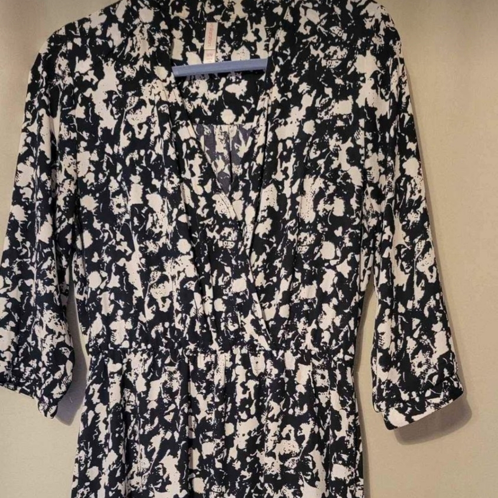 Xhiliration ladies M dress black/white print